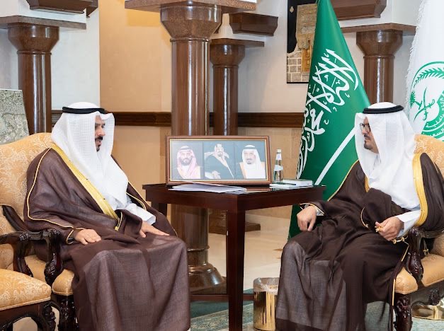 نائب أمير مكة المكرمة يستقبل القنصل العام للكويت