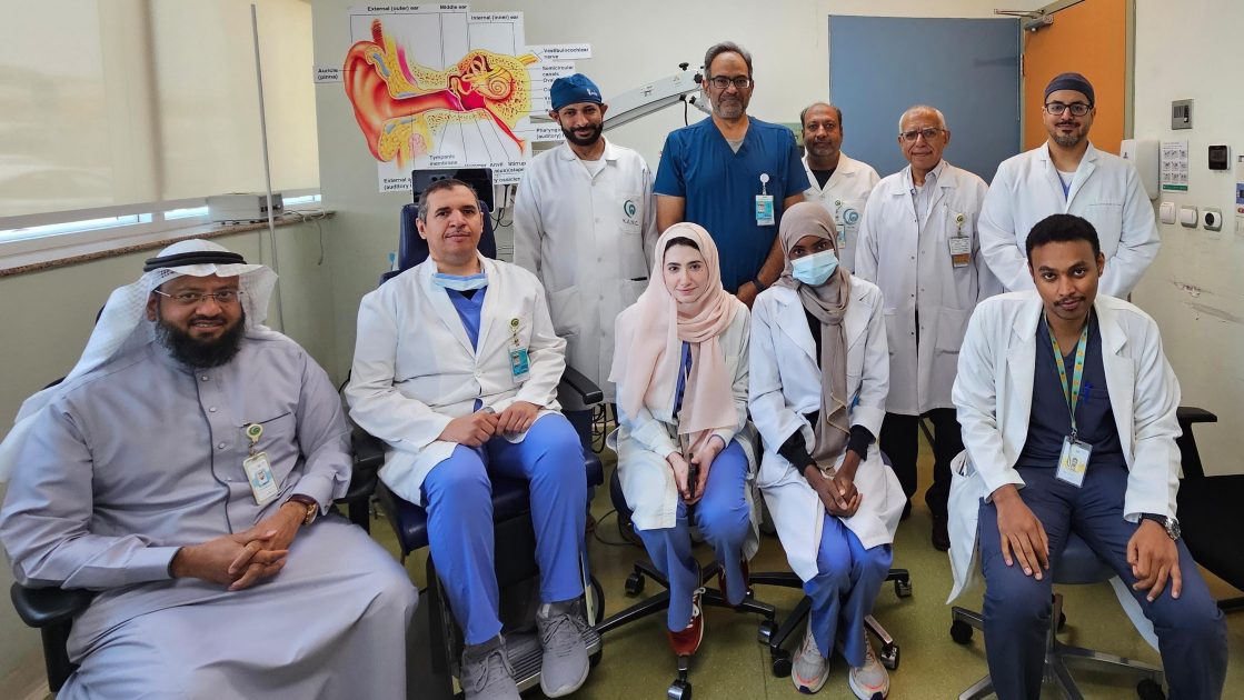 مدينة الملك عبدالله الطبية تنجح في إجراء ٤ عمليات لزراعة معينات سمعية للأذن الوسطى بنجاح متميز