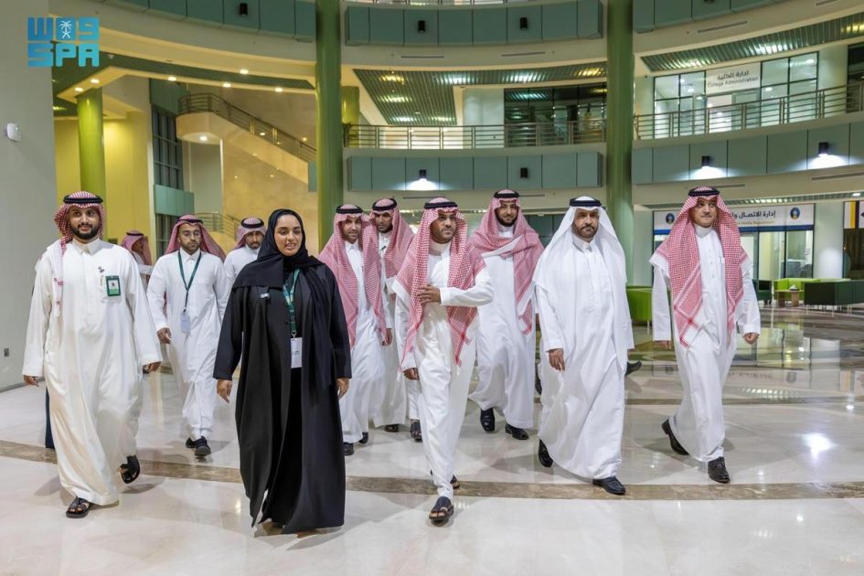 نائب أمير منطقة حائل يدشن المرحلة الثانية من برنامج صوت الشباب بحائل