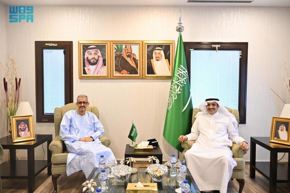 سفير المملكة لدى تونس يلتقي مدير عام منظمة الألكسو