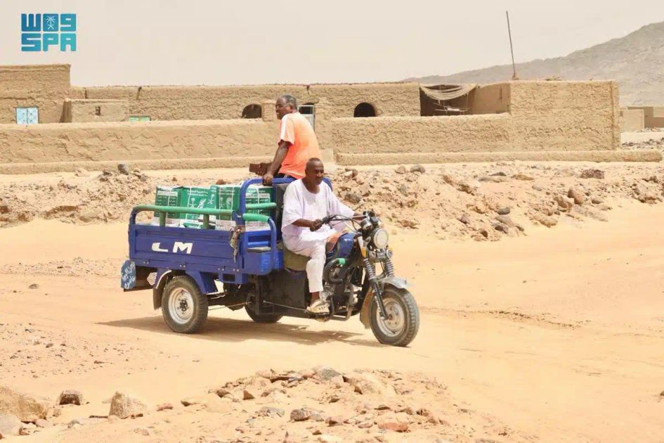 مركز الملك سلمان للإغاثة يوزع 1,500 سلة غذائية في محلية حلفا بالولاية الشمالية في جمهورية السودان