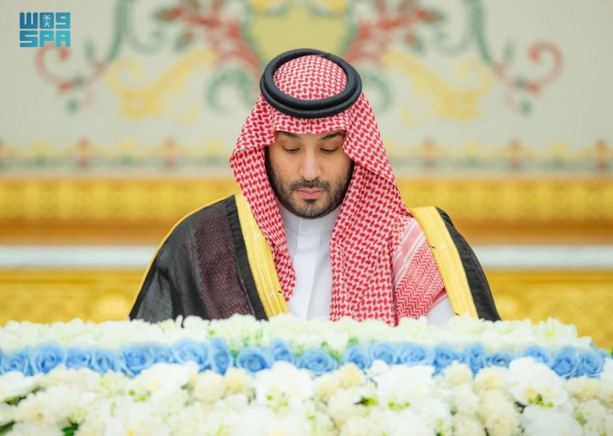 سمو ولي العهد يبعث برقية شكر لرئيس جمهورية مصر العربية إثر مغادرته القاهرة