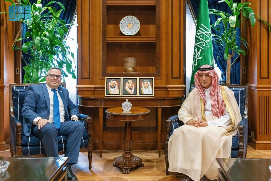 وزير الدولة للشؤون الخارجية يستقبل سفير قبرص المعين حديثاً لدى المملكة