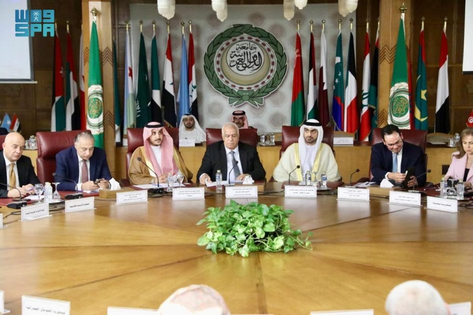 رئيس الفرع الإقليمي العربي للمجلس الدولي للأرشيف يؤكد أهمية تبني مفاهيم الاستدامة البيئية في العمل الأرشيفي