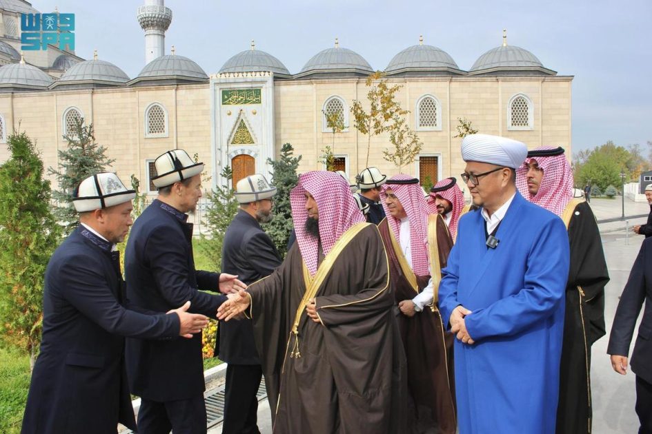 مفتي قيرغيزستان يستقبل إمام الحرم النبوي