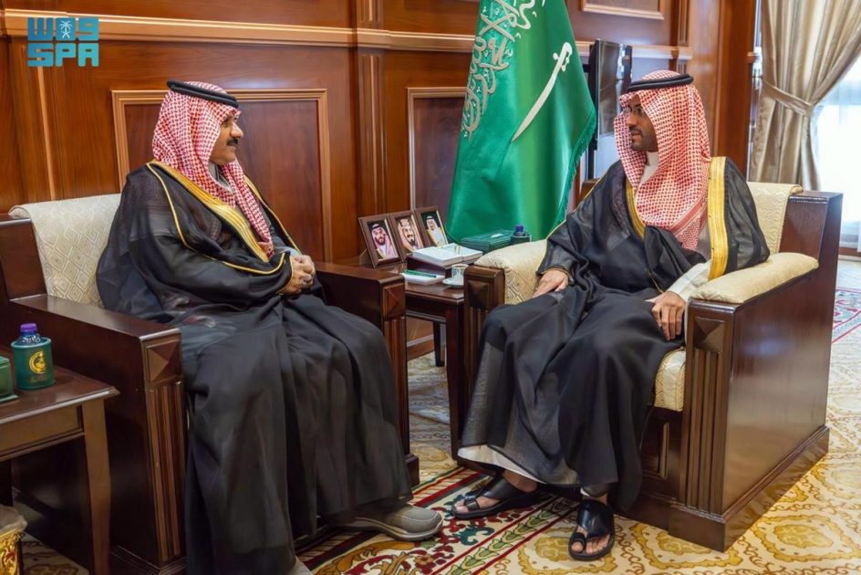 نائب أمير حائل يستقبل مدير فرع وزارة النقل والخدمات اللوجستية بالمنطقة