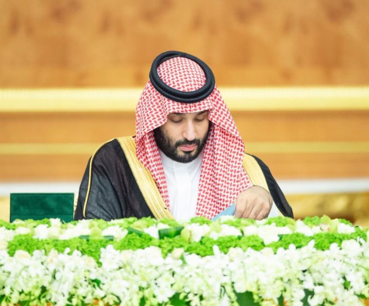 سمو ولي العهد يهنئ ملك مملكة كمبوديا بذكرى استقلال بلاده