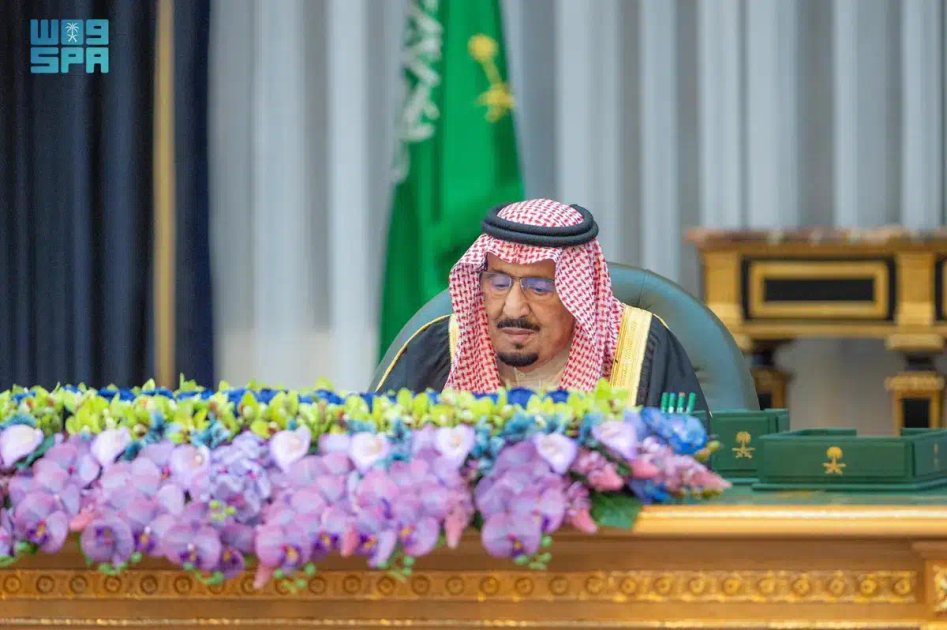 خادم الحرمين الشريفين يتلقى رسالة خطية من أمير دولة الكويت