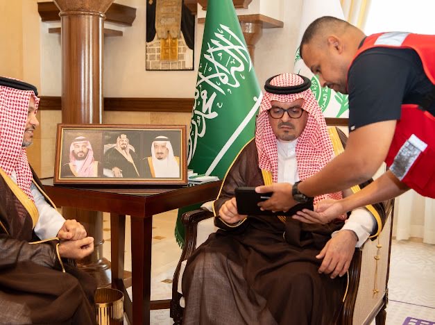 نائب أمير مكة يدشّن مشاريع جديدة للهلال الأحمر ويطّلع على منجزات خدمة ضيوف الرحمن