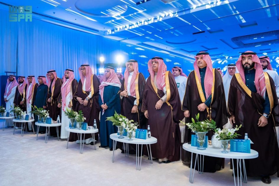 “الطيران المدني” و”مطارات القابضة” يكرّمان المشاركين في خدمة “مسافر بلا حقيبة”