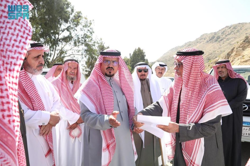 أمين منطقة الباحة يتفقد عددًا من المشاريع التنموية لبلدية محافظة بلجرشي