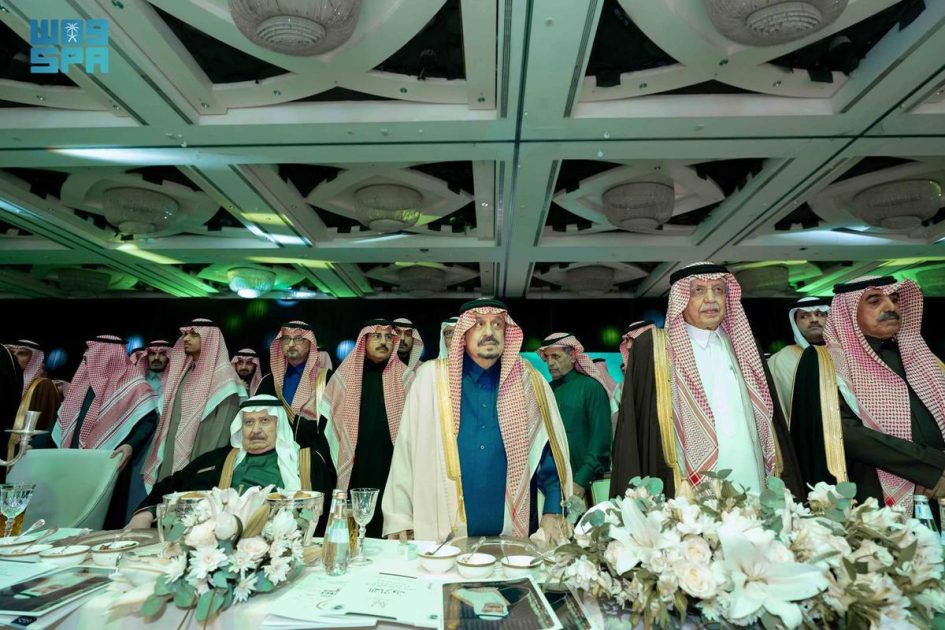 تحت رعاية خادم الحرمين الشريفين وبحضور أمير الرياض.. وزير الموارد البشرية يُكرّم الفائزين بجائزة الأميرة صيتة بنت عبدالعزيز في دورتها الـ 12