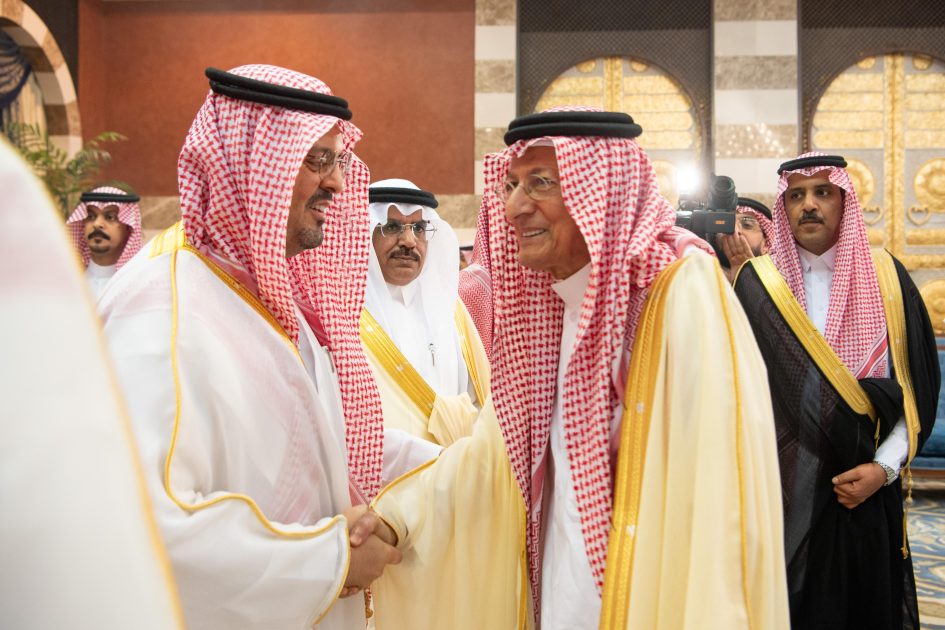 نيابة عن أمير منطقة مكة سمو نائبه يستقبل المهنئين بعيد الفطر المبارك
