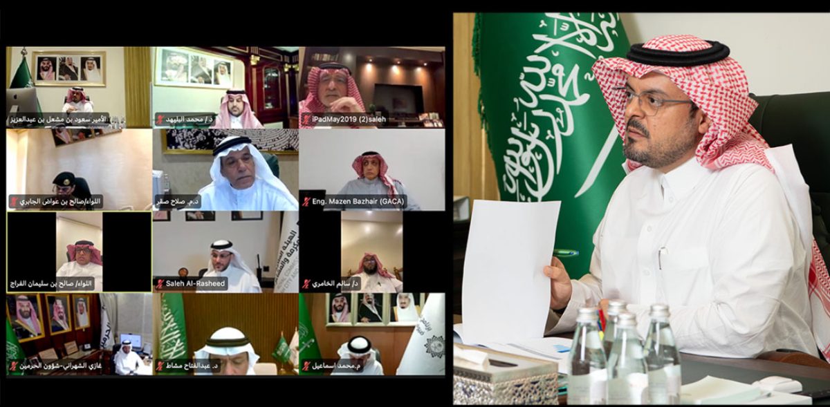 بتوجيه من أمير منطقة مكة المكرمة سمو نائبه يترأس اجتماع لجنة الحج المركزية