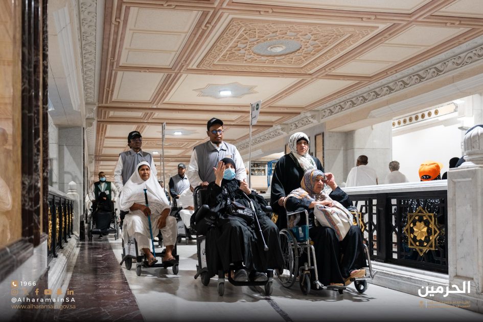 بخطوات ذكية.. خدمات التنقل بالمسجد الحرام تسجل أكثر من نصف مليون مستفيد خلال 15 يومًا من رمضان