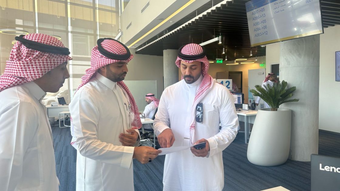 مدير عام فرع وزارة الموارد البشرية والتنمية الاجتماعية بمنطقة مكة المكرمة يزور صندوق تنمية الموارد البشرية (هدف)