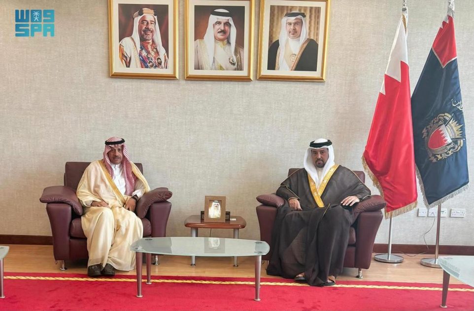 رئيس الجمارك البحريني يلتقي سفير المملكة