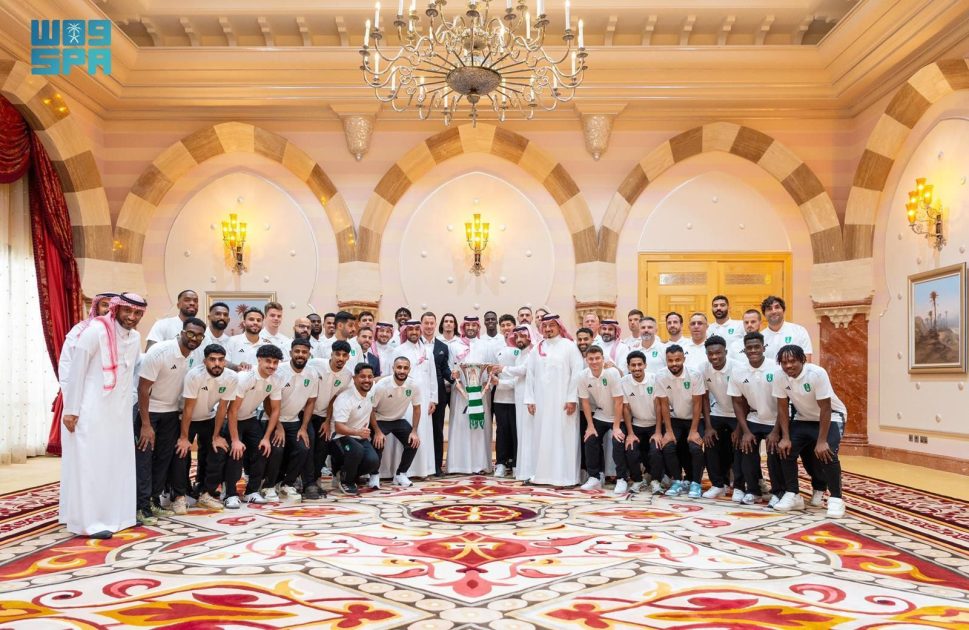 سمو ولي العهد يستقبل سمو وزير الرياضة ورئيس الاتحاد السعودي لكرة القدم ورئيس وأعضاء مجلس إدارة النادي الأهلي والجهازين الفني والإداري ولاعبي فريق كرة القدم بمناسبة تحقيقهم بطولة دوري أبطال آسيا للنخبة 2025
