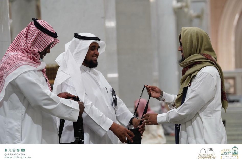 الرئاسة تكثف مسارات التحفيظ في بيئة ايمانية في الحج .. اكثر من ١٠٠٠ حاج يشاركون مسابقة القرآن في المسجد الحرام لبث هداياته للعالمين