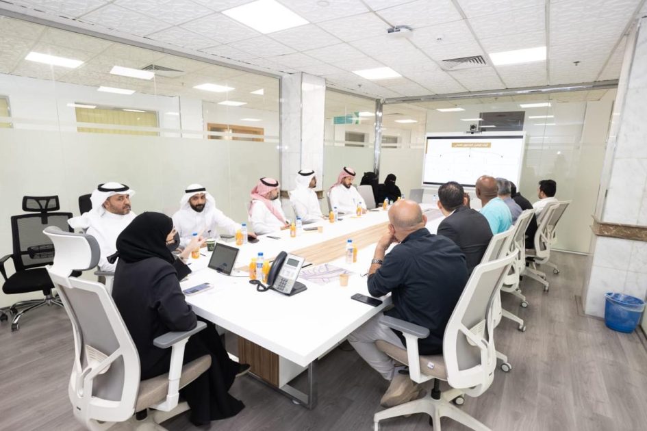 أمانة العاصمة المقدسة تناقش آليات المحتوى المحلي للعقود عالية القيمة