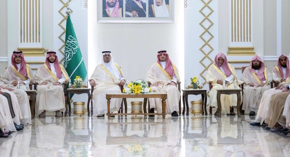 *السديس* يثمن جهود سمو وزير الداخلية في تعزيز التناغم مع منظومة الحج وحماية امن ضيوف الرحمن