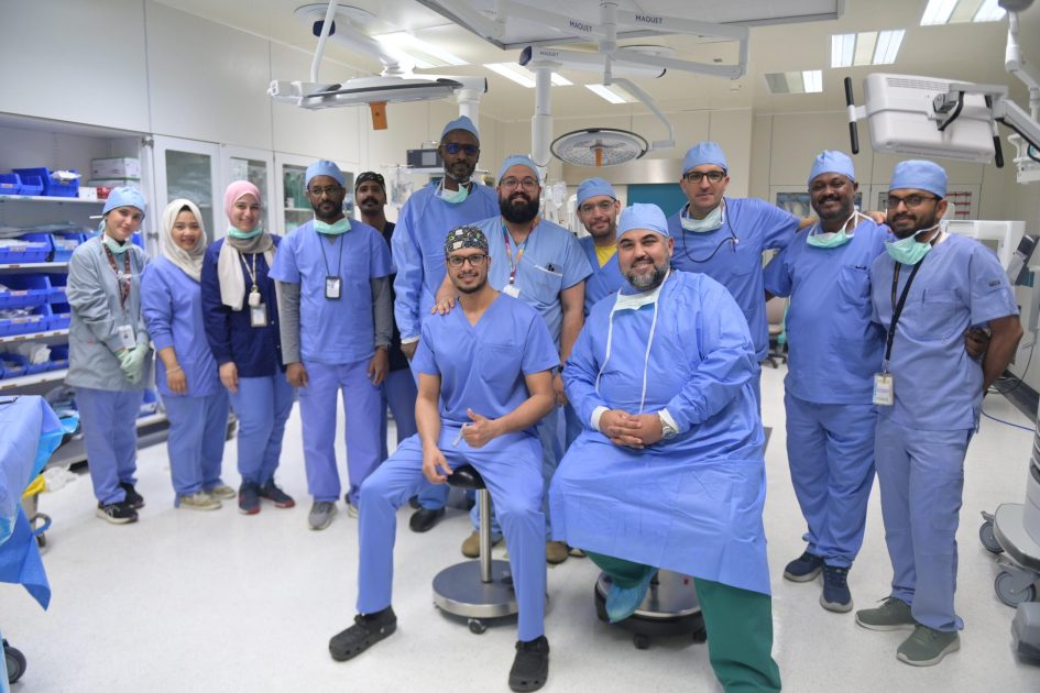 مدينة الملك عبدالله الطبية تدشن خدمة الجراحة الروبوتية في خطوة نحو مستقبل العمليات الدقيقة الذكية بمكة