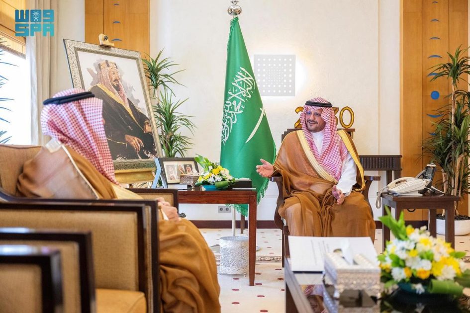 نائب أمير القصيم يستقبل مدير فرع وزارة البيئة والمياه والزراعة بالمنطقة