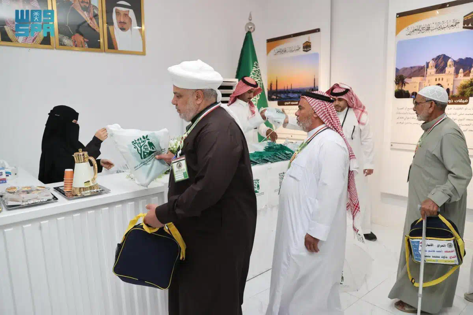 ضيوف الرحمن يتعرفون على جهود محمية الملك سلمان لتعزيز التنوع البيولوجي والغطاء النباتي