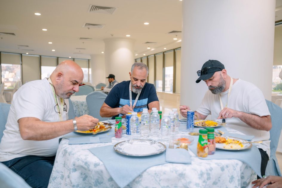 نظمتها “الماسية”،،، “تذوق الأطعمة” بمشاركة ممثلي شؤون حجاج 9 دول