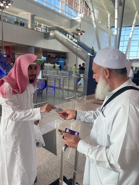 هيئة الأمر بالمعروف بمحافظة جدة تفعّل برامجها التوعوية الرقمية لخدمة ضيوف الرحمن بمحطة قطار الحرمين بمطار الملك عبدالعزيز الدولي بجدة