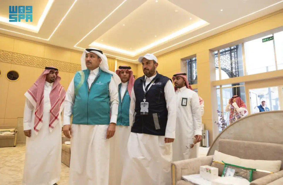 وزير النقل يتفقد جاهزية المنظومة في مكة المكرمة والمشاعر المقدسة ومحافظة جدة