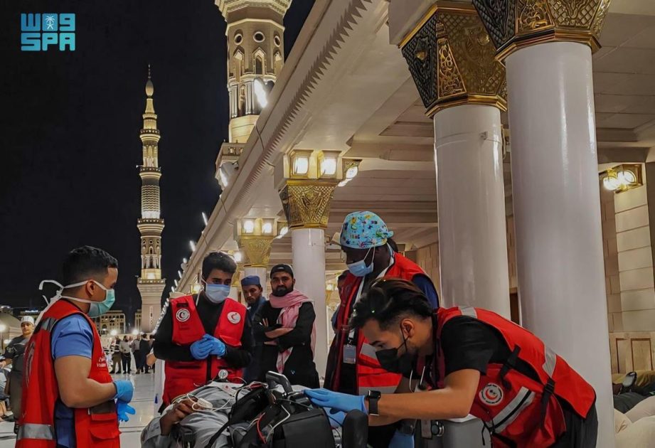 “الهلال الأحمر” بالمدينة المنورة يستقبل أكثر من 52 ألف مكالمة ويباشر 14 ألف بلاغ خلال الموسم الأول من الحج
