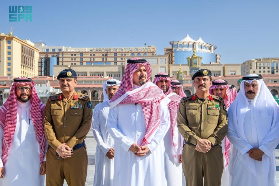 أمير منطقة المدينة المنورة يقف ميدانيًا على منظومة العمل في المسجد النبوي