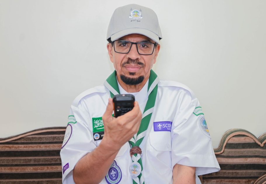 حفل معايدة للكشافة في معسكر العزيزية