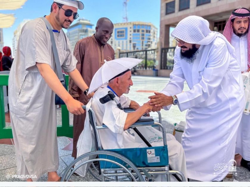 الرئاسة استعدت لموسم العمرة بحزمة من البرامج والمبادرات التعبّدية..السديس: تعظيم خدمة المعتمر وتعزيز مكامن القوة لأثراء تجربة القاصدين والزائرين