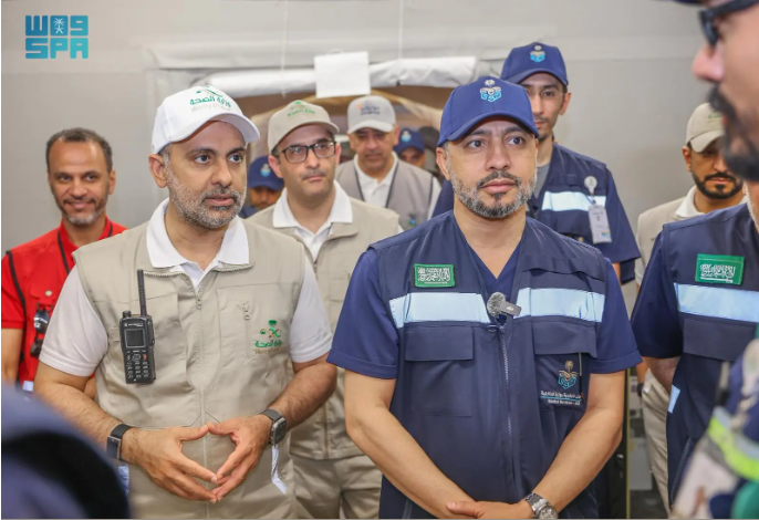 وزير الصحة يزور المستشفى الميداني للخدمات الطبية بمشعر عرفات