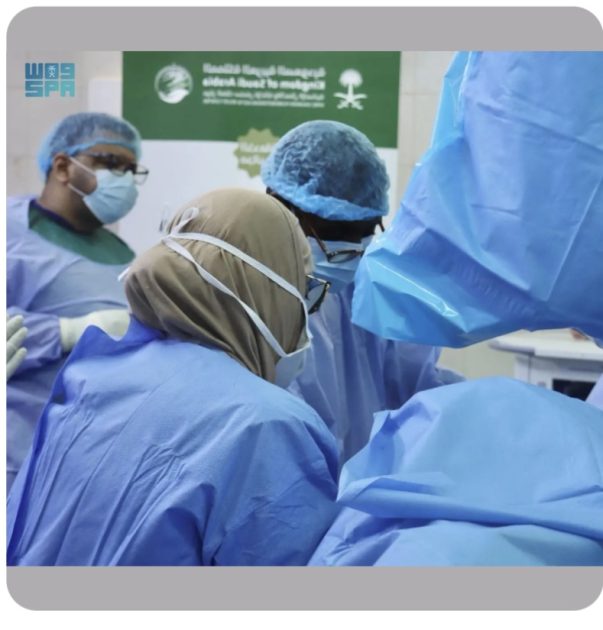 مركز الملك سلمان للإغاثة يختتم المشروع الطبي التطوعي لجراحة العظام في مدينة بورتسودان