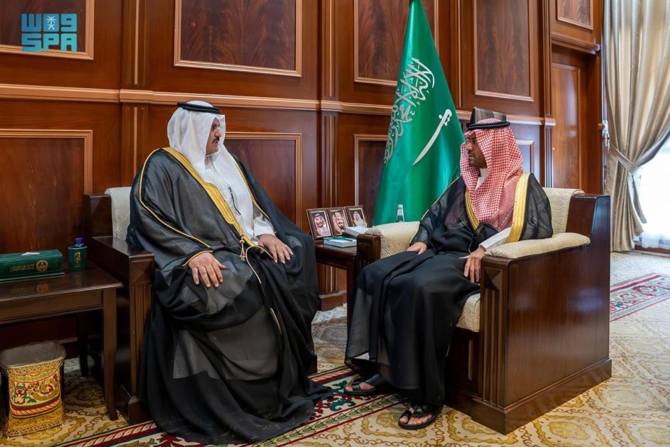 نائب أمير حائل يستقبل مدير هيئة الرقابة ومكافحة الفساد بالمنطقة
