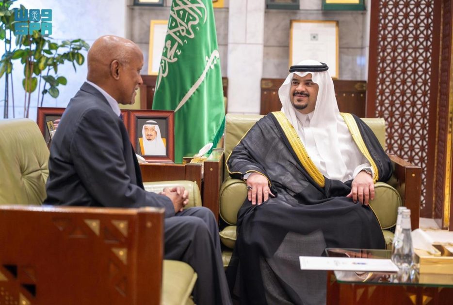 نائب أمير الرياض يستقبل سفير جمهورية الصومال لدى المملكة