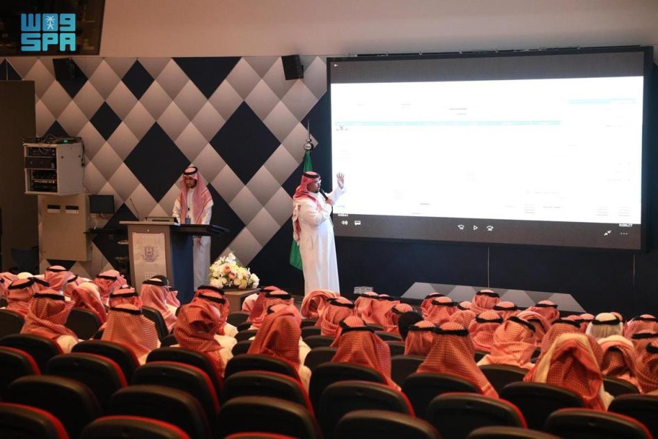 جامعة الملك سعود تنظم البرنامج التعريفي لطلبتها المستجدين بعمادة السنة الأولى المشتركة للعام الدراسي 1447هـ