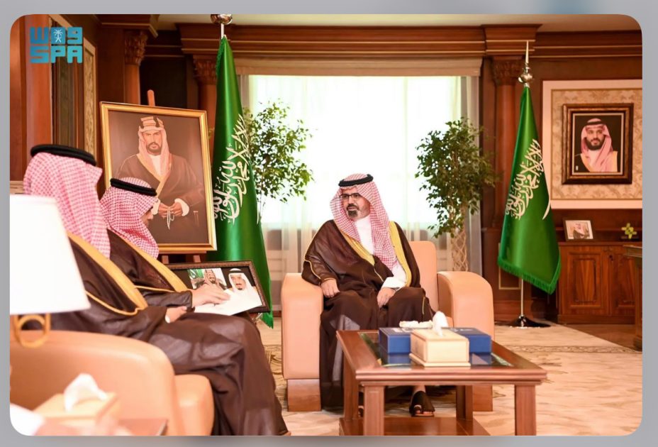 الأمير ناصر بن محمد يستقبل رئيس غرفة جازان