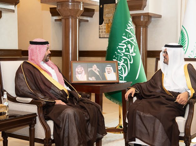 “الأمير سعود بن مشعل” يطّلع على إنجازات “الموارد البشرية والتنمية الاجتماعية” بمنطقة مكة