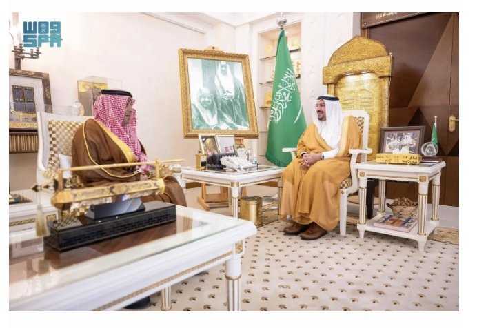 أمير القصيم يستقبل العسيري بمناسبة تكليفه مديرًا لمطار الأمير نايف الدولي بالمنطقة