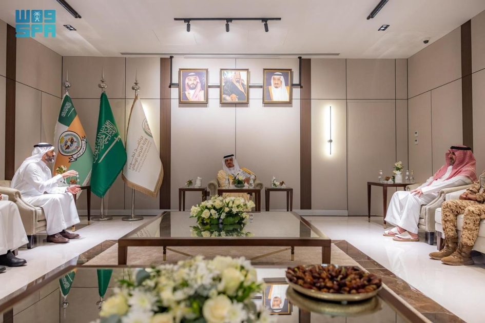 نائب وزير الحرس الوطني يزور برنامج تطوير الوزارة