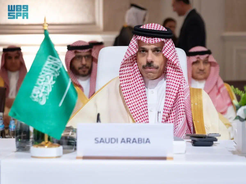 سمو وزير الخارجية يشارك في الاجتماع الوزاري التحضيري للقمة العربية الإسلامية الطارئة