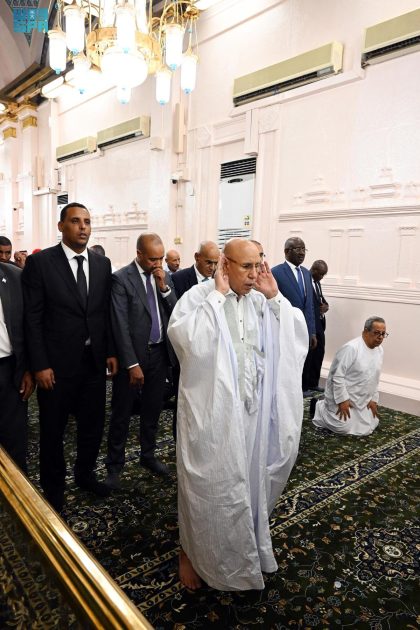 الرئيس الموريتاني يزور المسجد النبوي