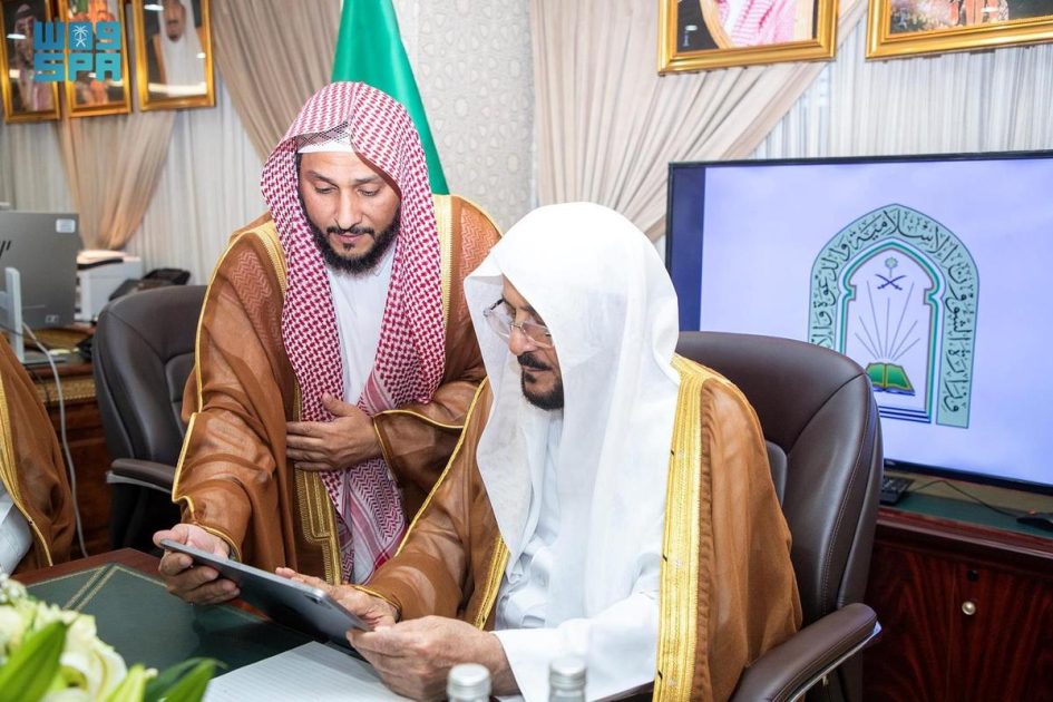 وزير الشؤون الإسلامية يدشّن ثلاثة ملتقيات نوعية بفرع الوزارة في منطقة المدينة المنورة
