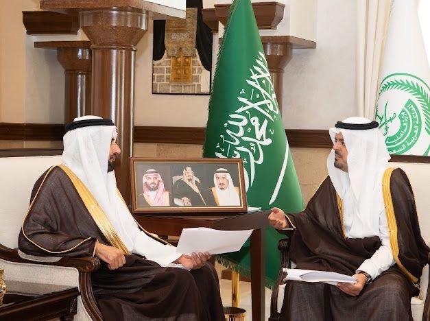سمو نائب أمير مكة يستقبل معالي وزير الحج والعمرة