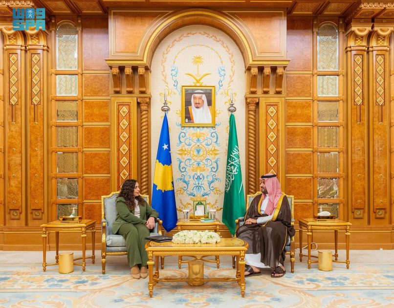 سمو ولي العهد يلتقي رئيسة جمهورية كوسوفا