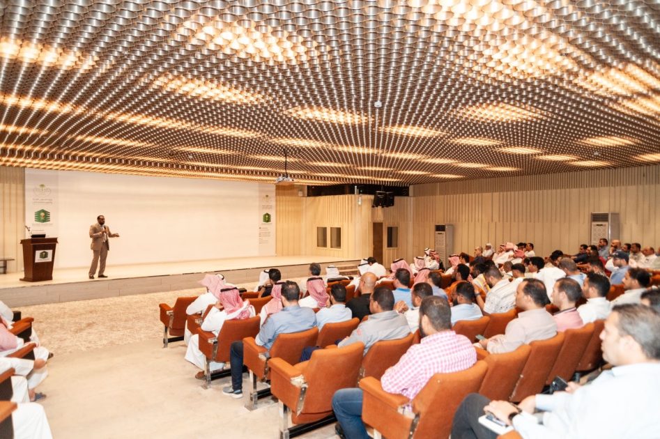 أمانة العاصمة المقدسة تنظّم الورشة التوعوية الرابعة للجهات الخدمية والمقاولين بالتعاون مع شركة علم